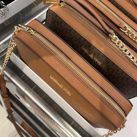 Michael Kors Jet Set Item Large East West Zip Crossbody Leather Luggage - Picture 8 of 16